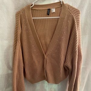 Tan crop sweater with looong sleeves